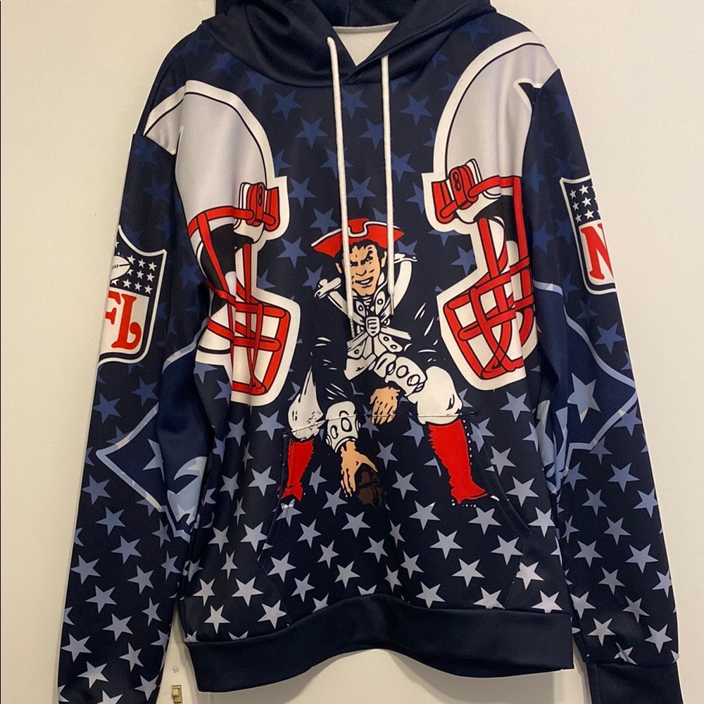 Patriot hooded hoodie in like new condition, no size pit to pit is 22 inches. - Picture 1 of 6